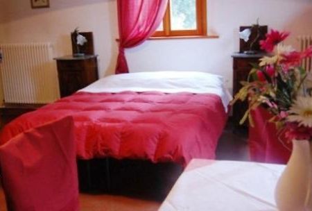 Гостевой дом Agriturismo La Curbastra Фаэнца Экстерьер фото