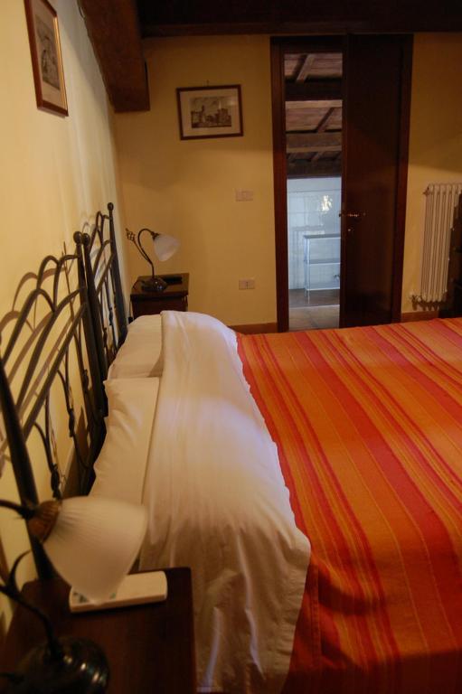 Гостевой дом Agriturismo La Curbastra Фаэнца Экстерьер фото
